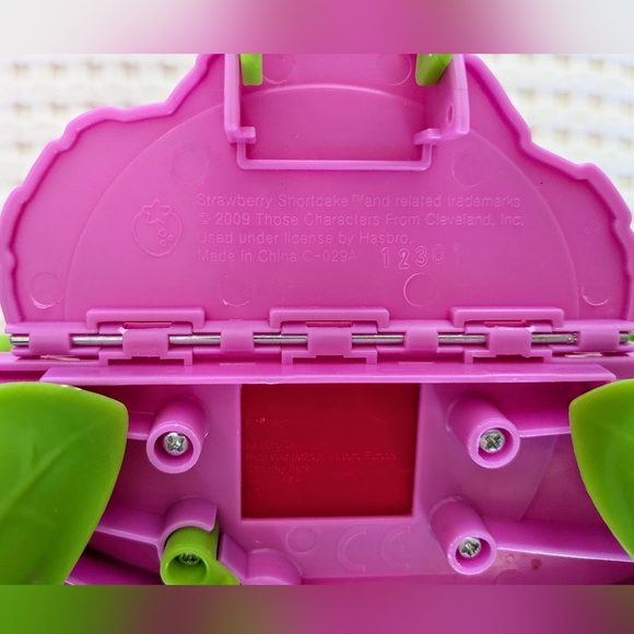 Strawberry Shortcake Berry Bitty Clubhouse Playset Toy 2009 Incomplete - Picture 8 of 10